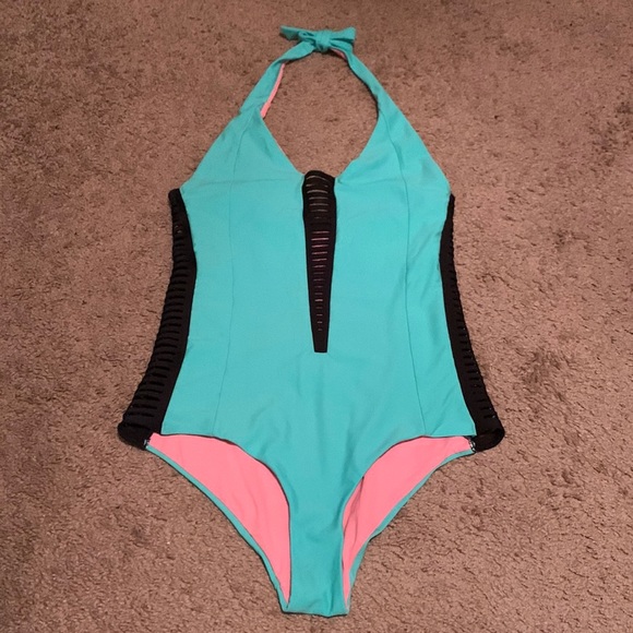 Body Glove Swim Body Glove One Piece Swimsuit Poshmark
